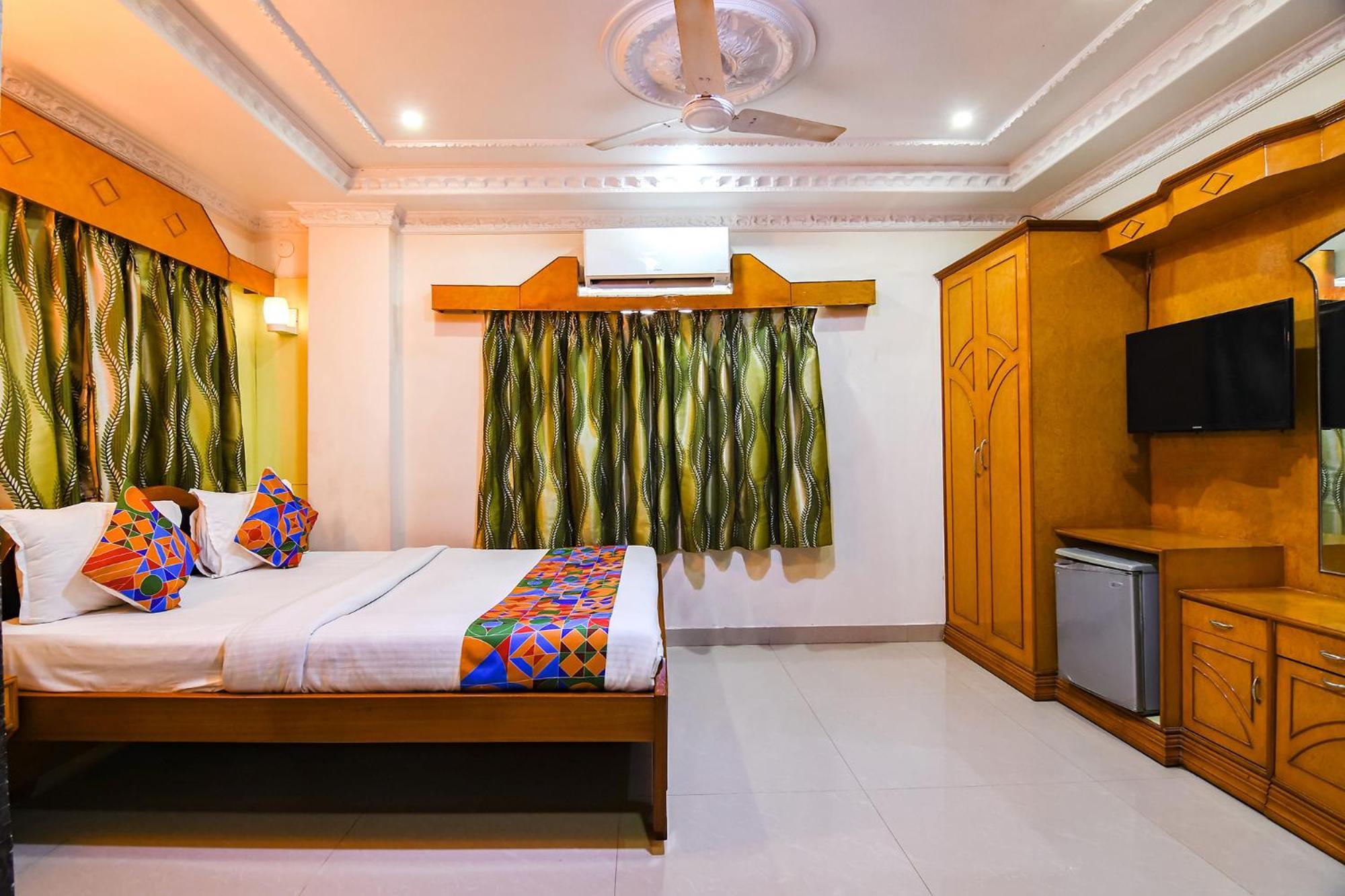 Fabexpress Wild Orchid - 800m From Medica Superspecialty Hospital Hotel 3*