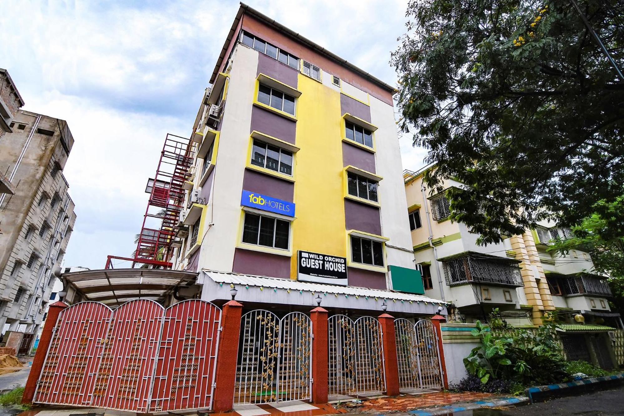 Fabexpress Wild Orchid - 800m From Medica Superspecialty Hospital 3*
