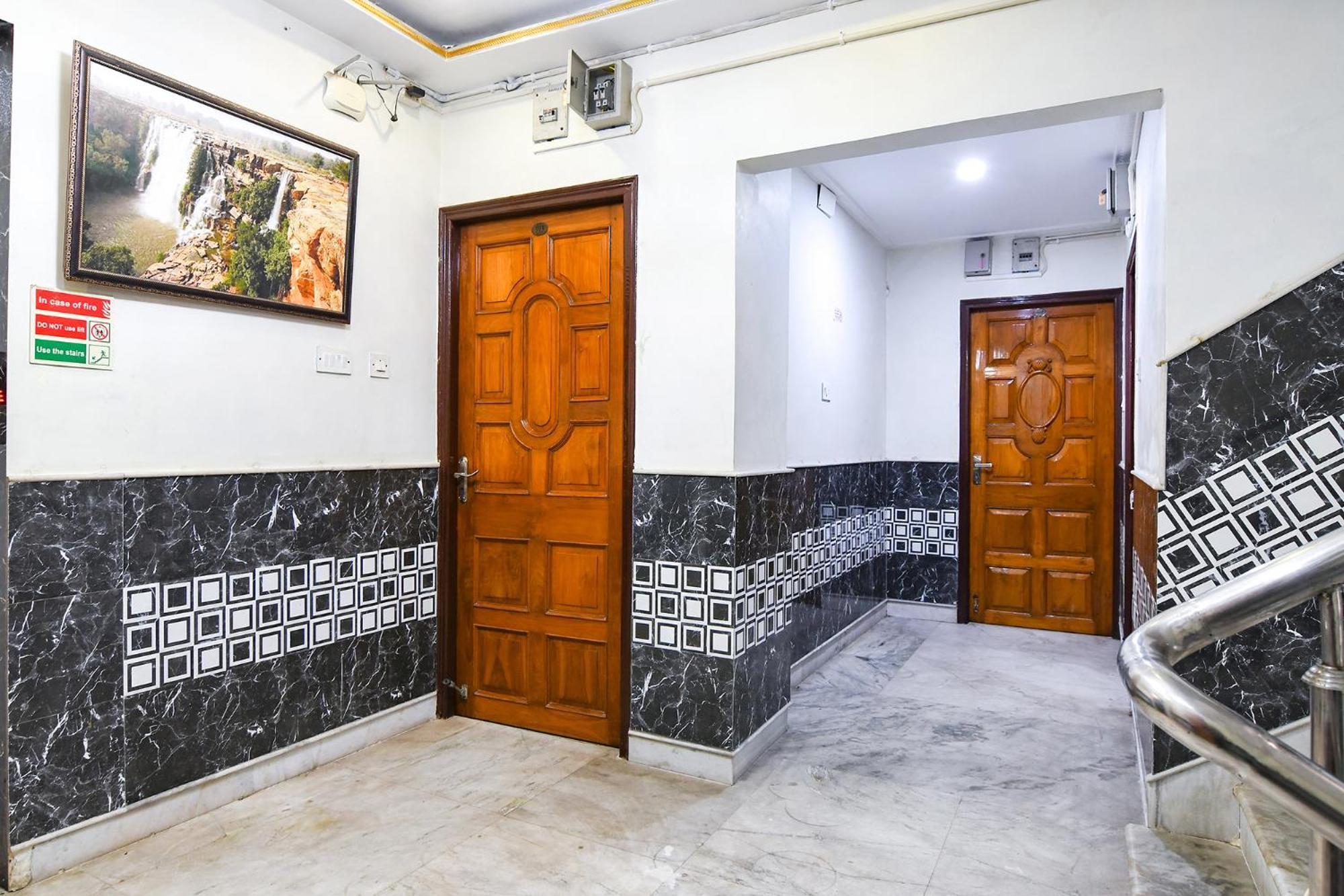 Hotel Fabexpress Wild Orchid - 800m From Medica Superspecialty Hospital